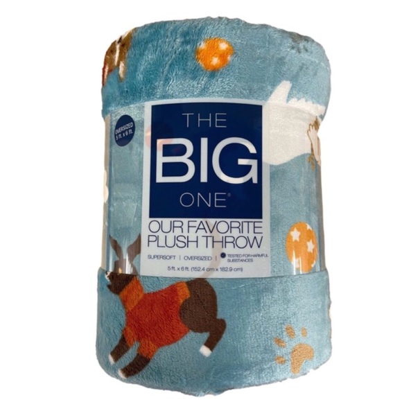 Big One Favorite Plush Throw